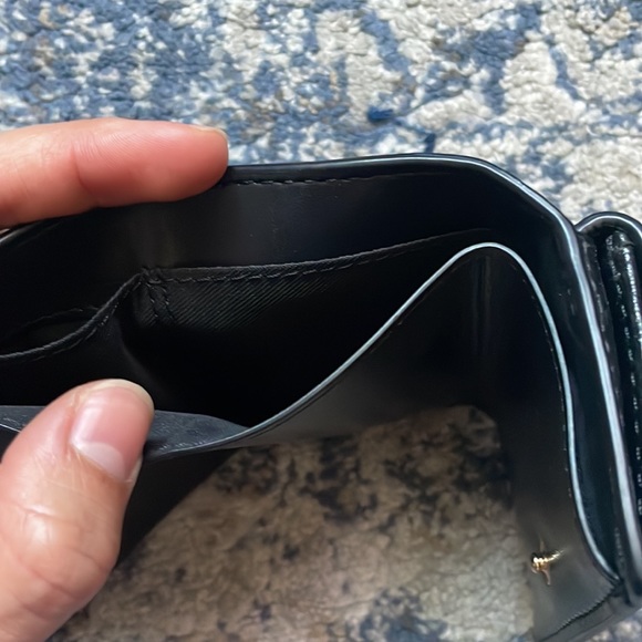 MARC JACOBS The Groove Mini Trifold Wallet - Picture 4 of 5